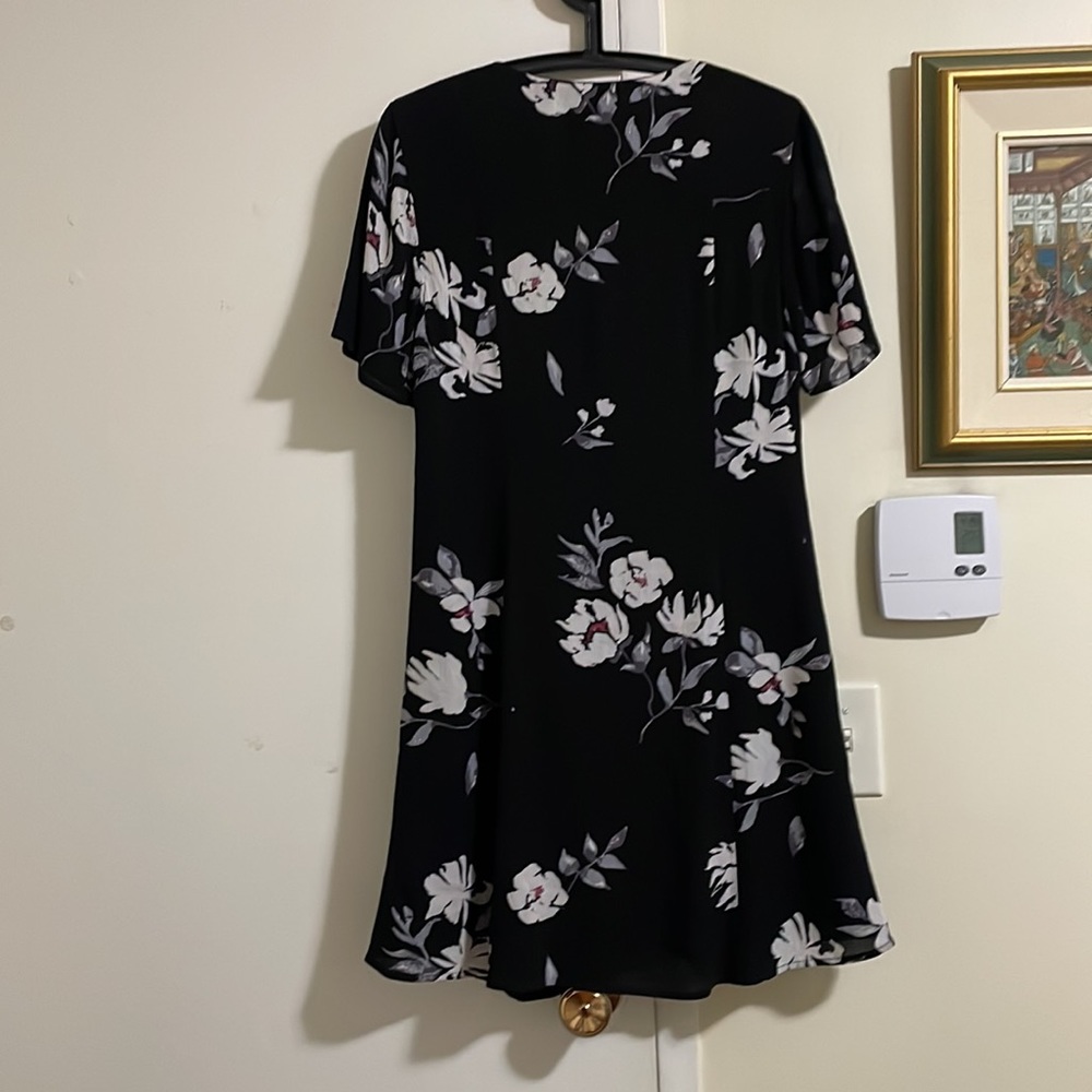 Gentle Fawn Floral Button Down Dress - Picture 6 of 7